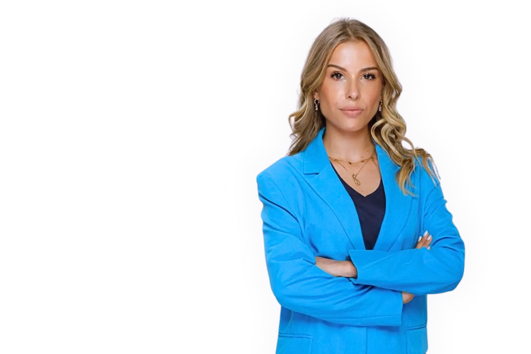 Professionelles Portrait von Miriam Weilmünster, Gründerin und CEO von Nippli, mit blonden welligen Haaren in türkisblauem Blazer vor weißem Hintergrund, selbstbewusst mit verschränkten Armen.
