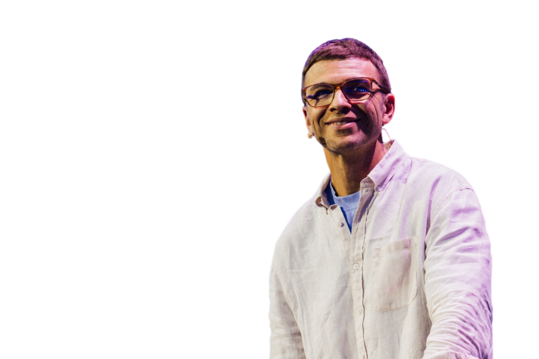 Dr. Boris Ewenstein, Bereichsvorstand Retail & Marketplace bei OTTO, in hellem Hemd mit Brille mit einem tranparentem Hintergrund.