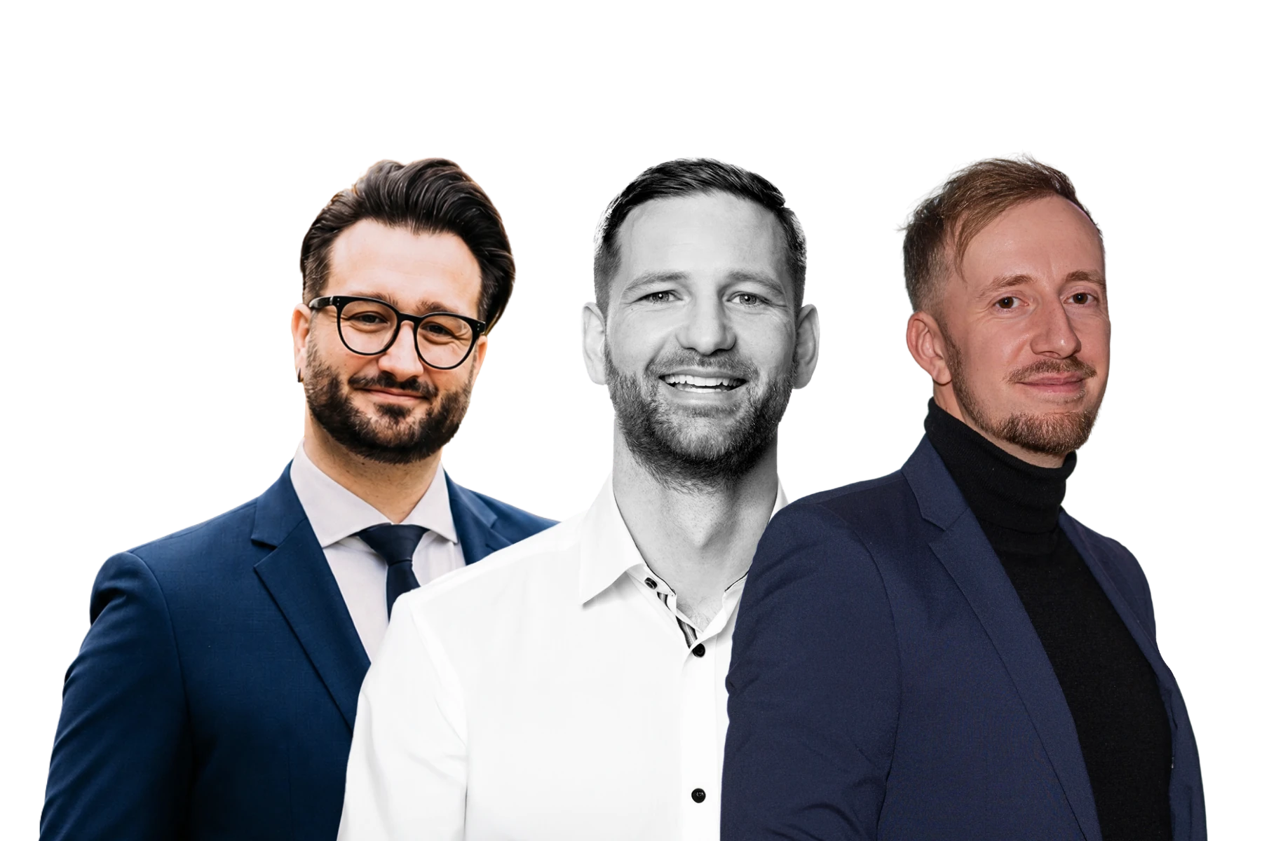Gemeinsamer Porträt-Freisteller von Steffen Röling im blauen Anzug mit Brille, Lennard Kressin in Schwarz-Weiß im weißen Hemd und Moritz Zaudtke im dunklen Sakko mit Rollkragenpullover vor weißem Hintergrund.